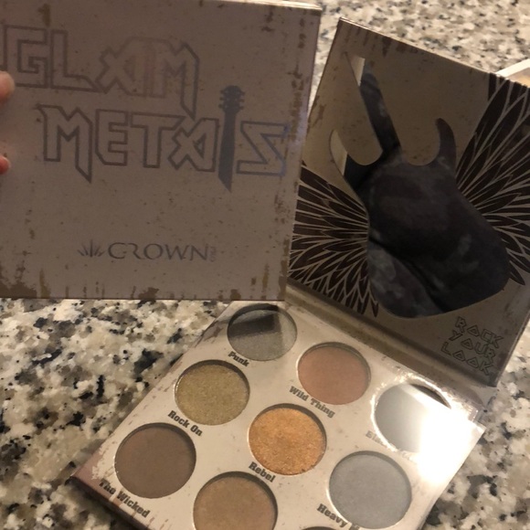 Glam Metals Crown Palette - Picture 4 of 5